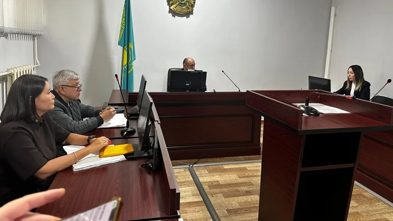 Almatyda burynǵy sýdıa Svetlana Jolmanovaǵa qatysty sot otyrysy besinshi márte keıinge shegerildi