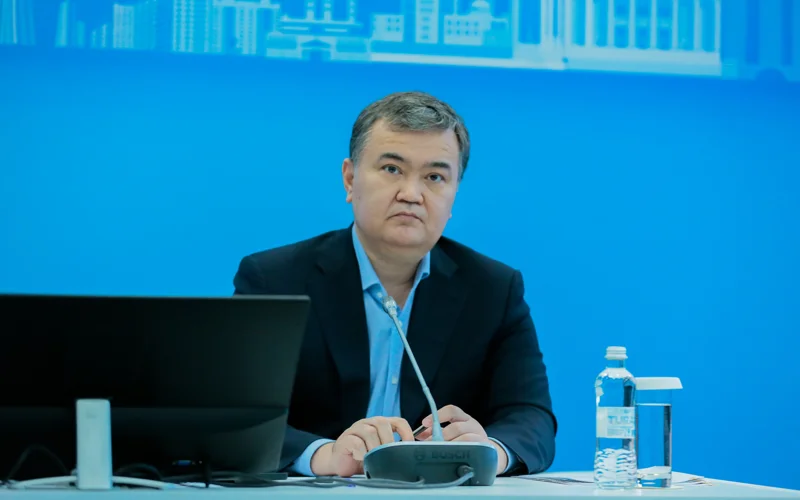 Женис Касымбек