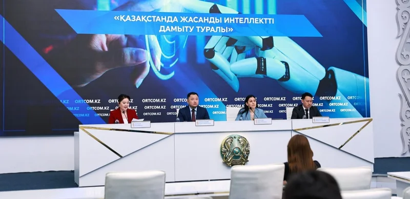 Bes jylda 1 mln-ǵa jýyq qazaqstandyq jasandy ıntellektini meńgeredi 