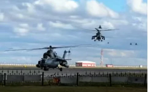 Жеңіске – 80 жыл: Әскери-әуе күштерінің армиялық авиациясы Астанаға келді 