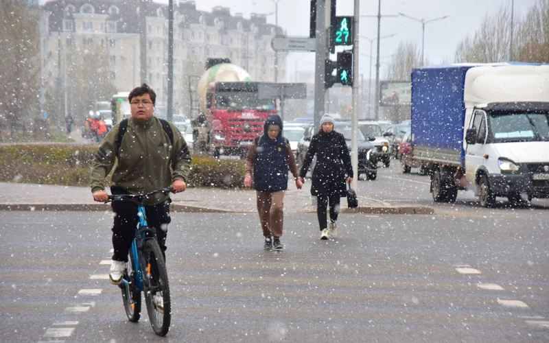 снег, погода, автобус, машина, дорога, люди, қар, ауа райы, жол, көлік, адамдар