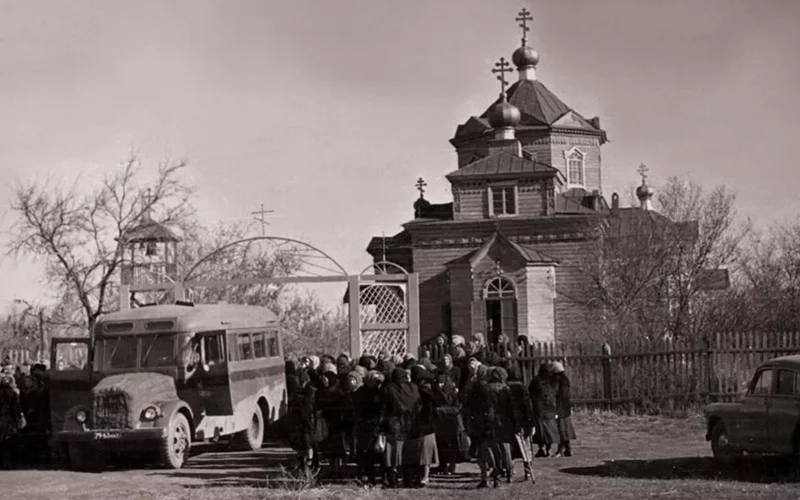 Константино-Еленинская церковь в Астане. 60-е - начало 70-х годов XX века