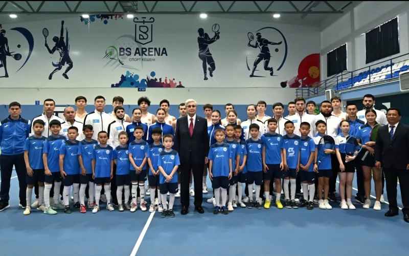 Президенту показали спорткомплекс BS Arena в Актау