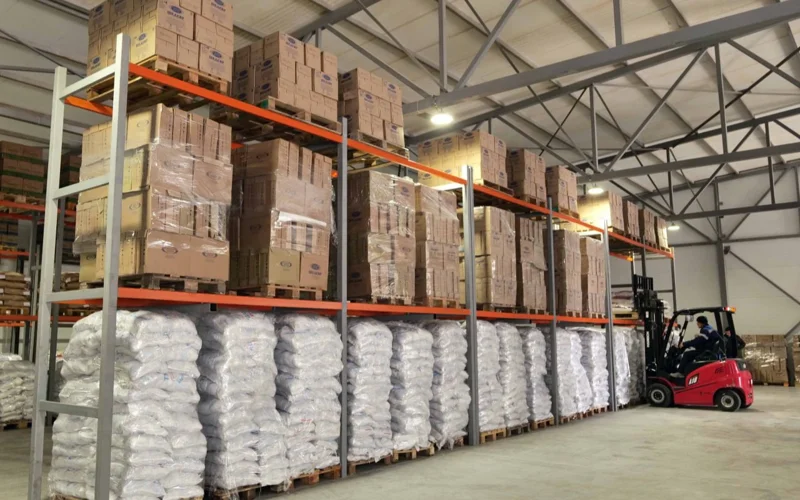 Президент Ақтаудағы көтерме сауда-тарату орталығын аралап көрді