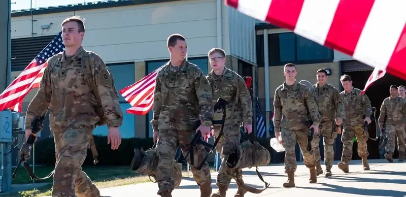 АҚШ Шығыс Еуропадағы 6000 сарбазын алмастырады