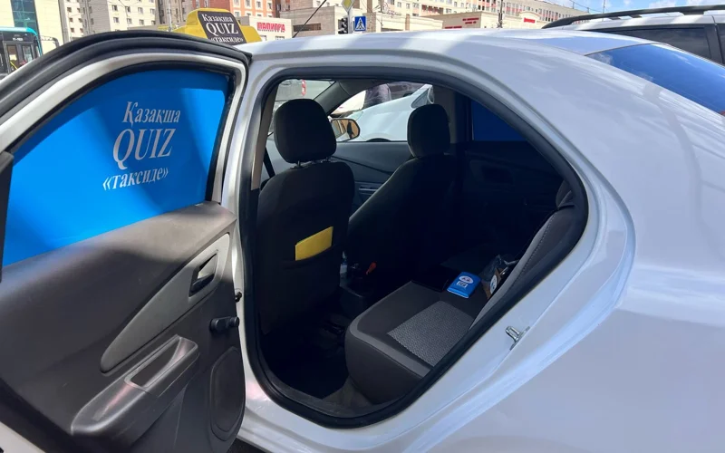 Бесплатное квиз-такси по изучению госязыка работает в Караганде