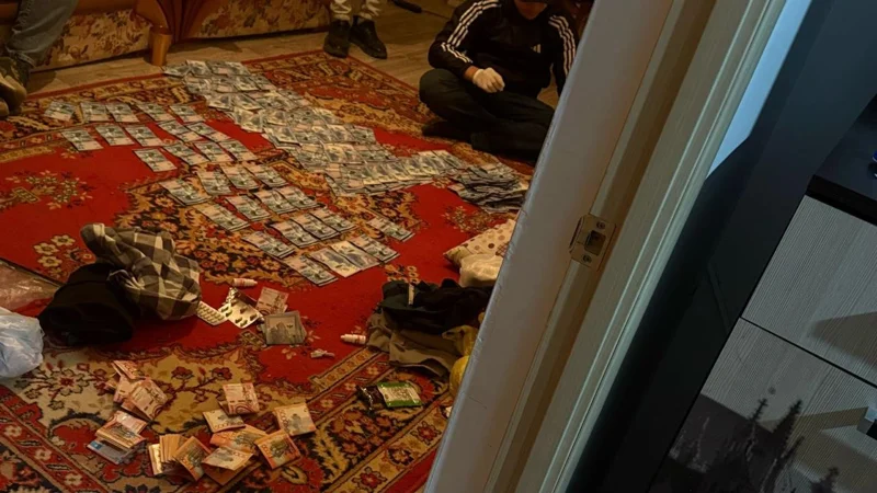 Aqtóbede psıhotropty dárilik zattardy zańsyz satqandar ustaldy