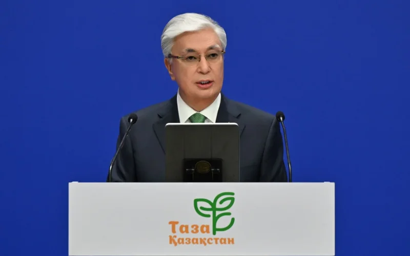 Kazakh President thanks activists of Taza Qazaqstan campaign