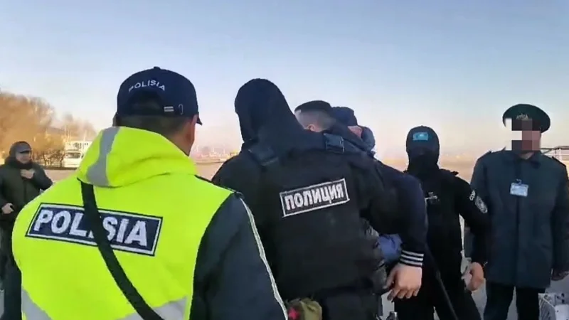 9 жыл бойы іздеуде жүрген қылмыскер әуежайда ұсталды