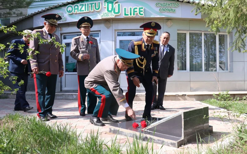 Oralda soǵys jyldaryndaǵy áskerı tehnıkalar, jádigerler men fotosýretter  kórmesi ótti