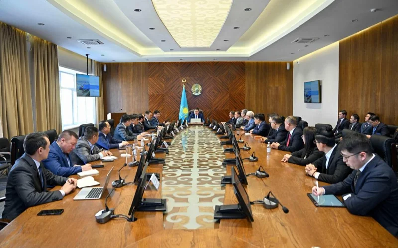 аким области Абай Берик Уали встретился с зарубежными инвесторами