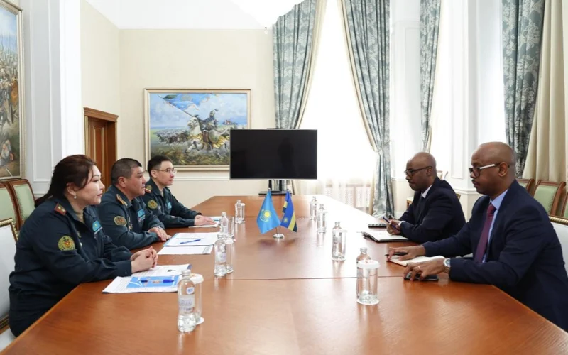 Қазақстан Қорғаныс министрлігіне Руанда дипломаты келді