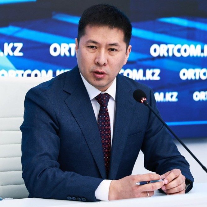 Бахытжан Жунисбеков а