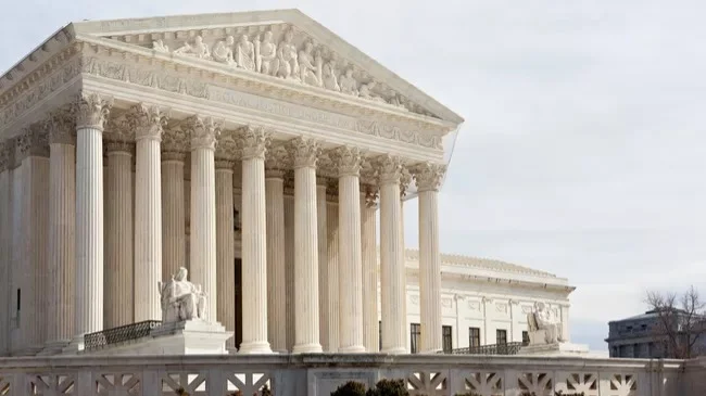 12 штатов подали в суд на Трампа из-за его пошлин