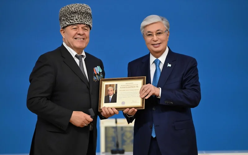 Тоқаев ҚХА-ның 30 жылдық мерейтойы аясында мемлекеттік наградалар табыстады