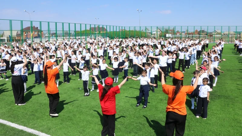 почти 700 учеников приняли участие экологическом флешмобе в Костанайской области