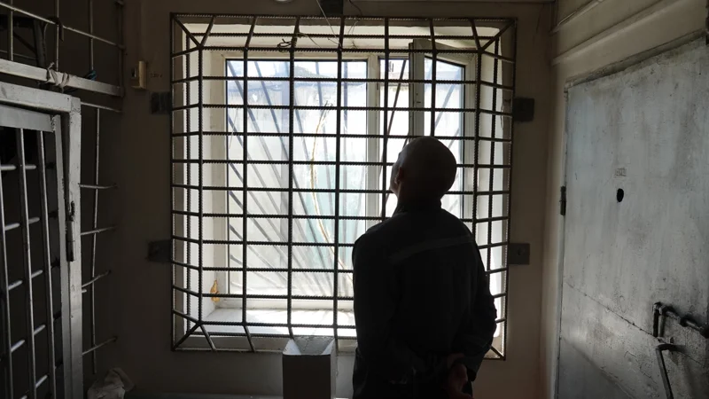 тюрьма, колония, осужденные