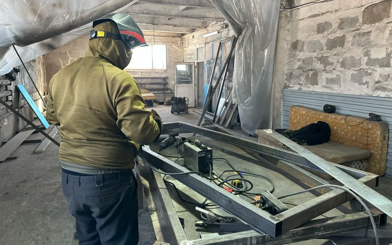 Чем занимаются осужденные в тюрьмах Казахстана, рассказал глава КУИС