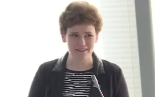  депутат Смышляева пошутила о Минцифры