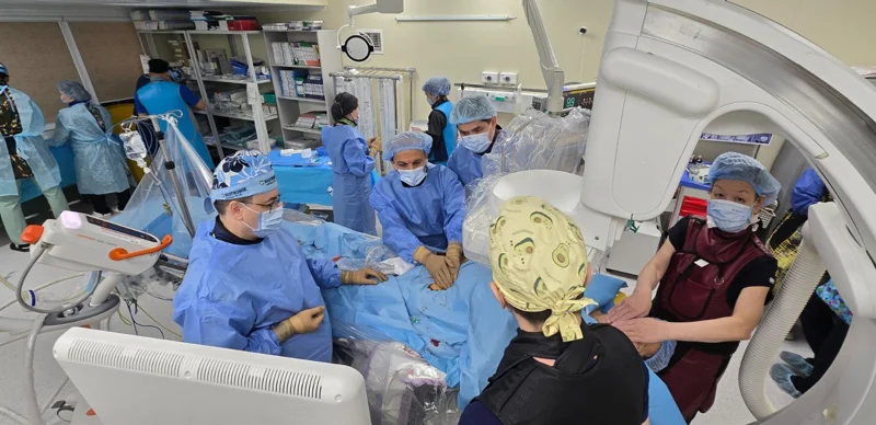 Швециядан келген дәрігер 7 қазақстандыққа тегін операция жасады