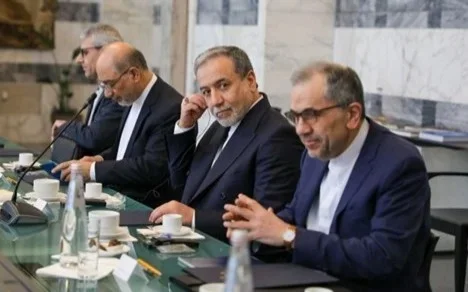 Iran men AQSh kelissózderdiń úshinshi raýndyn ótkizdi