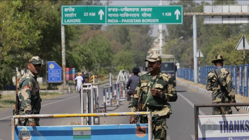 Пакистанские военные открыли огонь на границе с Индией