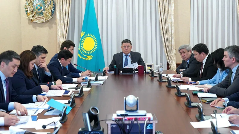 Модернизация энергетического и коммунальных секторов: Канат Бозумбаев поручил ускорить запуск пилотных проектов