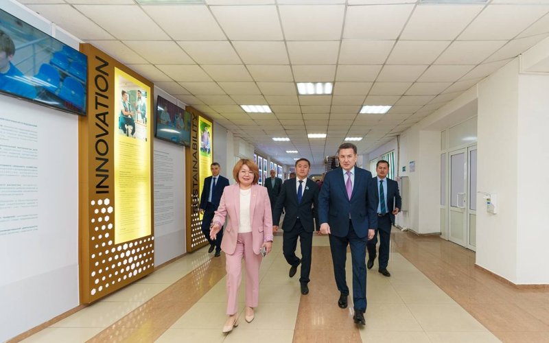 ШҚО-да алғашқы өңірлік ғылым кеңесі өтті ШҚО-да алғашқы өңірлік ғылым кеңесі өтті