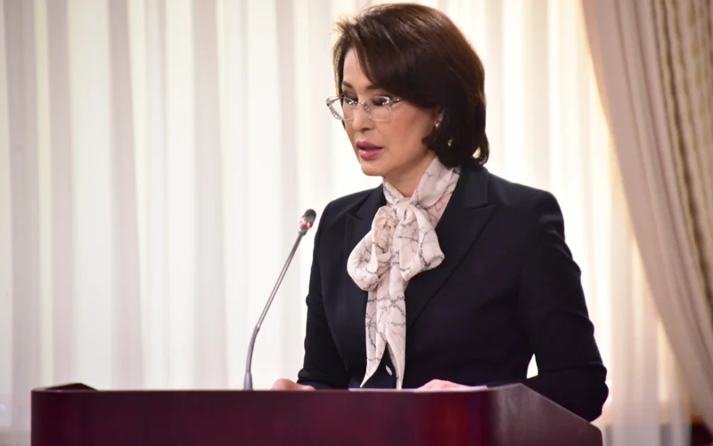 Акмарал Альназарова