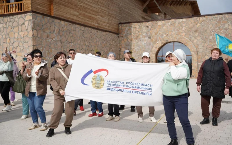 Shıpajaı qyzmetkerleri «Taza Qazaqstan» aktsııasyn qoldady