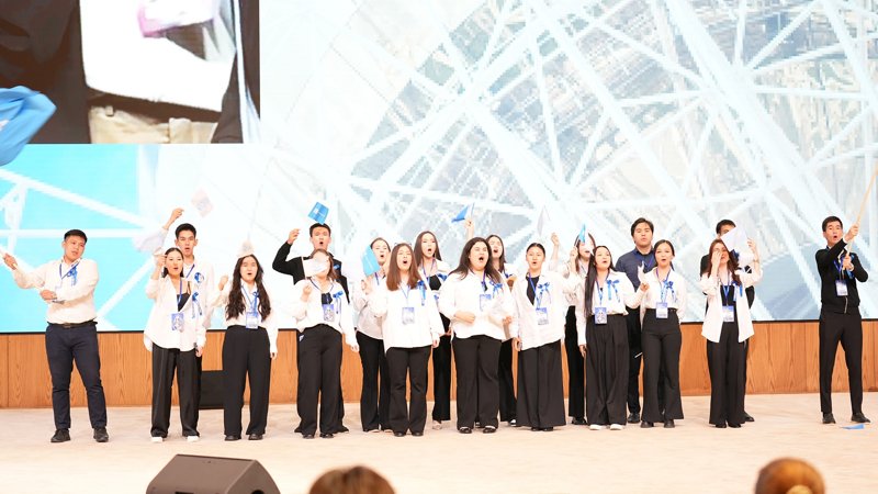 Жаңа буын өкілдері - еліміздегі инновациялардың қозғаушы күші — Ермек Көшербаев Жаңа буын өкілдері - еліміздегі инновациялардың қозғаушы күші — Ермек Көшербаев
