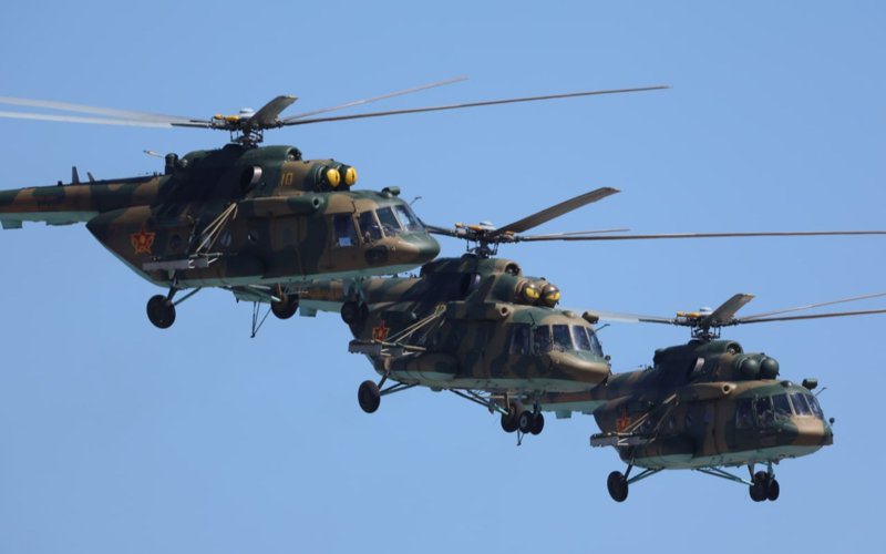 Военные летчики готовят авиашоу к юбилею Победы в Астане р