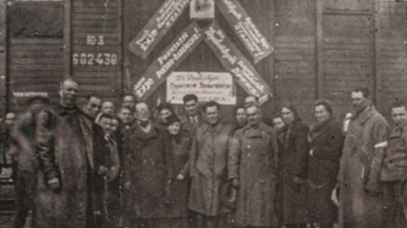 поляктар Қызылордада а