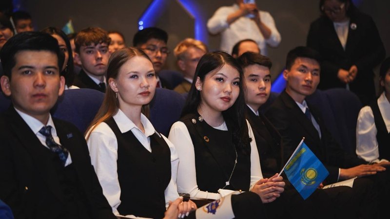 Еліміздің колледждерінің үздік студенттері анықталды Еліміздің колледждерінің үздік студенттері анықталды