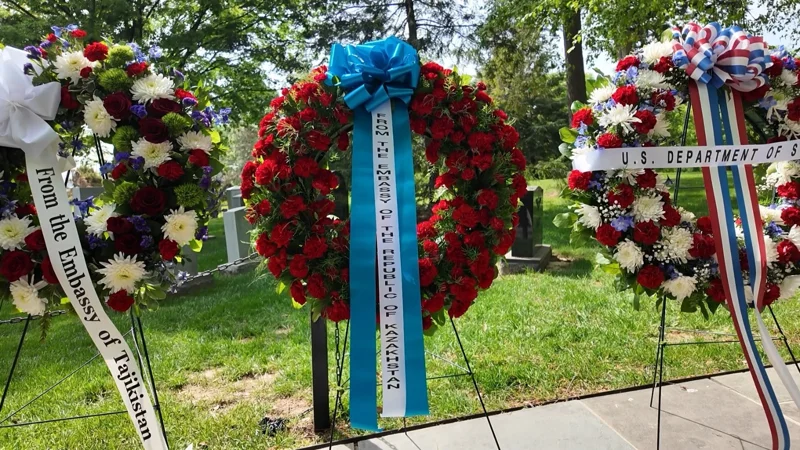 В Вашингтоне возложили венки в память о встрече советских и американских войск на реке Эльба