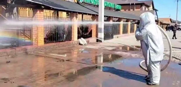 В Косшы оцепили баню: пожарные тушат  газгольдер