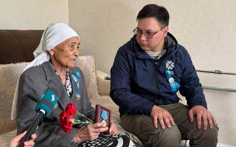 Astanada Jeńistiń 80 jyldyǵyna oraı «Qamqorlyq mekenjaıy» aktsııasy bastaldy Astanada Jeńistiń 80 jyldyǵyna oraı «Qamqorlyq mekenjaıy» aktsııasy bastaldy