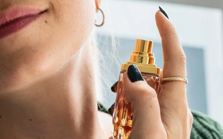 Hosh ıis arqyly adamnyń janyn emdeıdi: aromaterapııanyń qupııasy