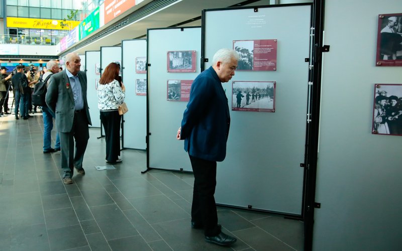 Лица Победы: Kazinform представил уникальные фотографии времен Второй мировой войны Лица Победы: Kazinform представил уникальные фотографии времен Второй мировой войны