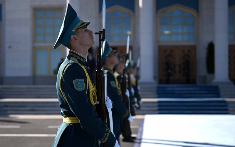 Президент Вьетнам Коммунистік партиясы Орталық Комитетінің Бас хатшысын қарсы алды Президент Вьетнам Коммунистік партиясы Орталық Комитетінің Бас хатшысын қарсы алды