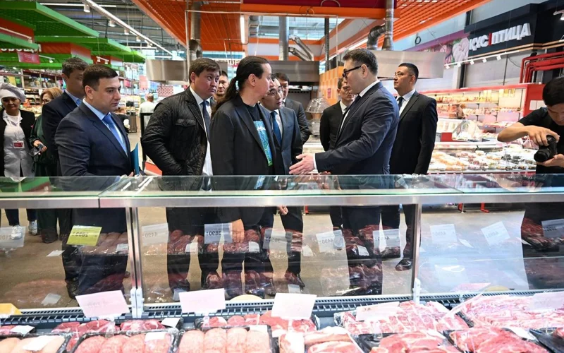  iri saýda jelilerindegi taýarlardyń 60 paıyzy otandyq