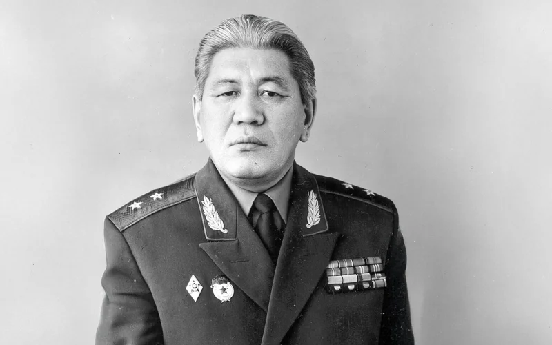 Президент РК отметил вклад Жансена Кереева в укрепление обороны и развитие ВС Вьетнама