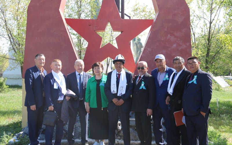 Jympıty aýylynda Abdolla alleıasy ashylyp, aǵash kóshetteri otyrǵyzyldy Jympıty aýylynda Abdolla alleıasy ashylyp, aǵash kóshetteri otyrǵyzyldy