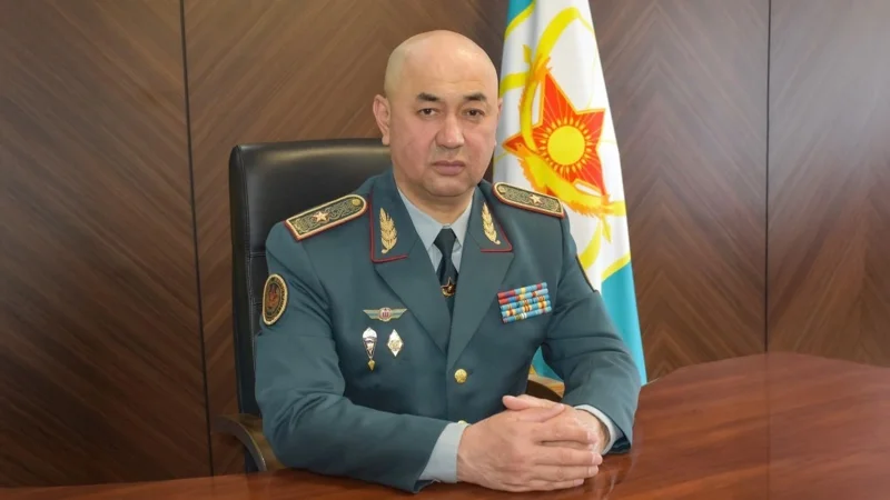 главнокомандующим Сухопутными войсками ВС РК генерал-майором Мереке Кучекбаев