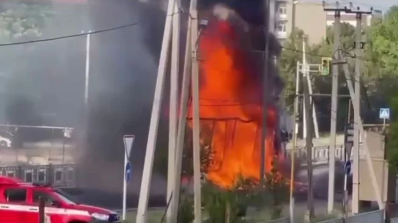 фура с 15 тоннами спичек сгорела в Шымкенте