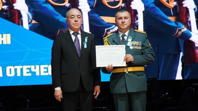 Аким Западно-Казахстанской области поздравил жителей региона с Днём защитника Отечества Аким Западно-Казахстанской области поздравил жителей региона с Днём защитника Отечества