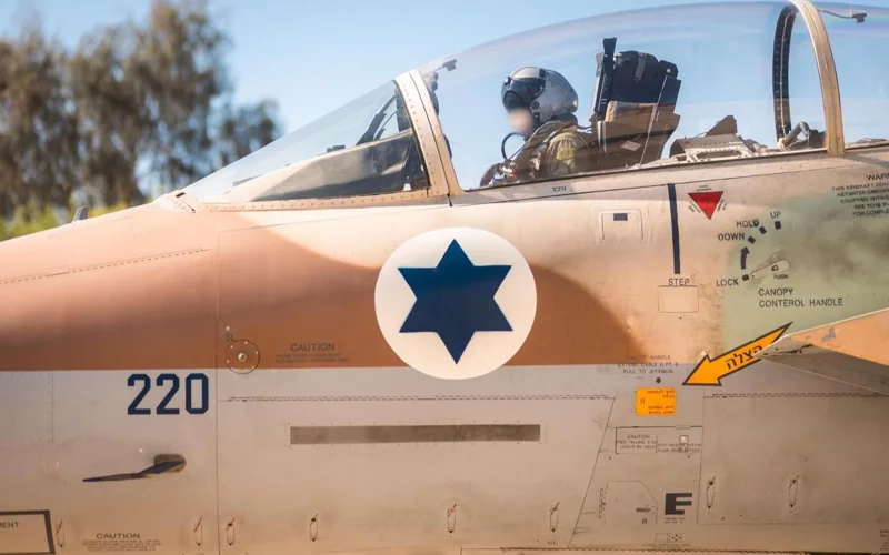 Израильские самолеты нанесли удары по международному аэропорту Саны