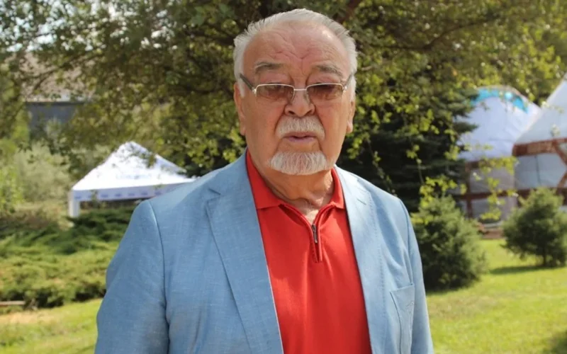 АШИМОВ Асанали Ашимович