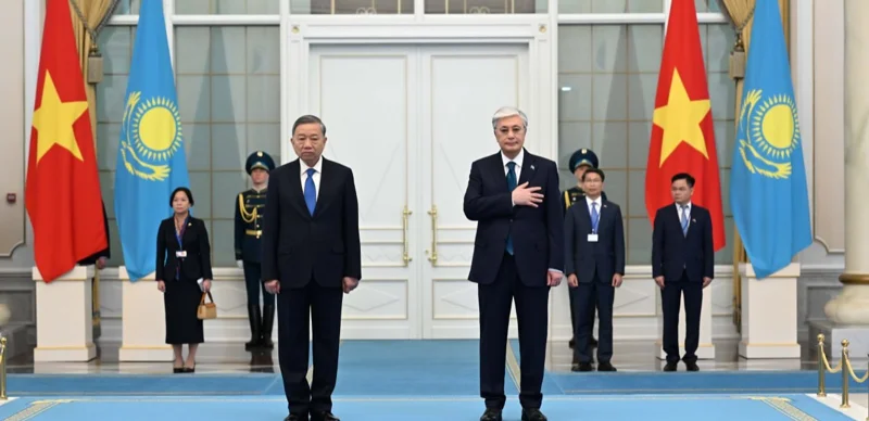 Қасым-Жомарт Тоқаев Ақордада То Ламды қарсы алды 