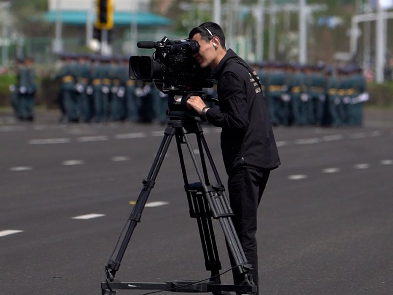 Закулисье съемок парада: дроны, Go Pro и экстремальные репортажи от ТРК Президента и Jibek Joly Закулисье съемок парада: дроны, Go Pro и экстремальные репортажи от ТРК Президента и Jibek Joly